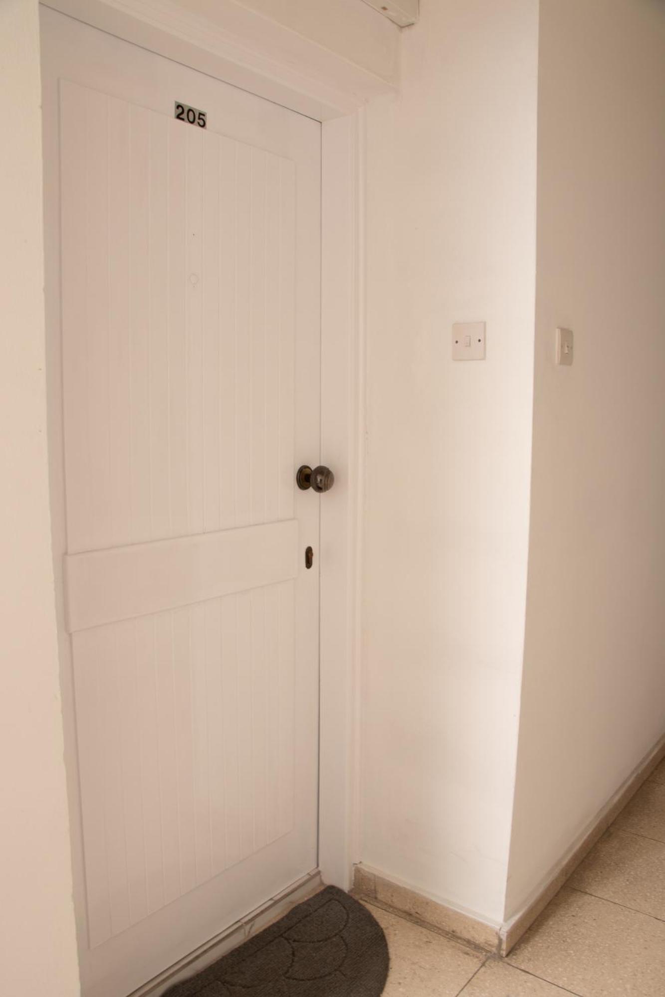 Apartment,Near The Beach Pinikoudes Larnaca Exterior foto