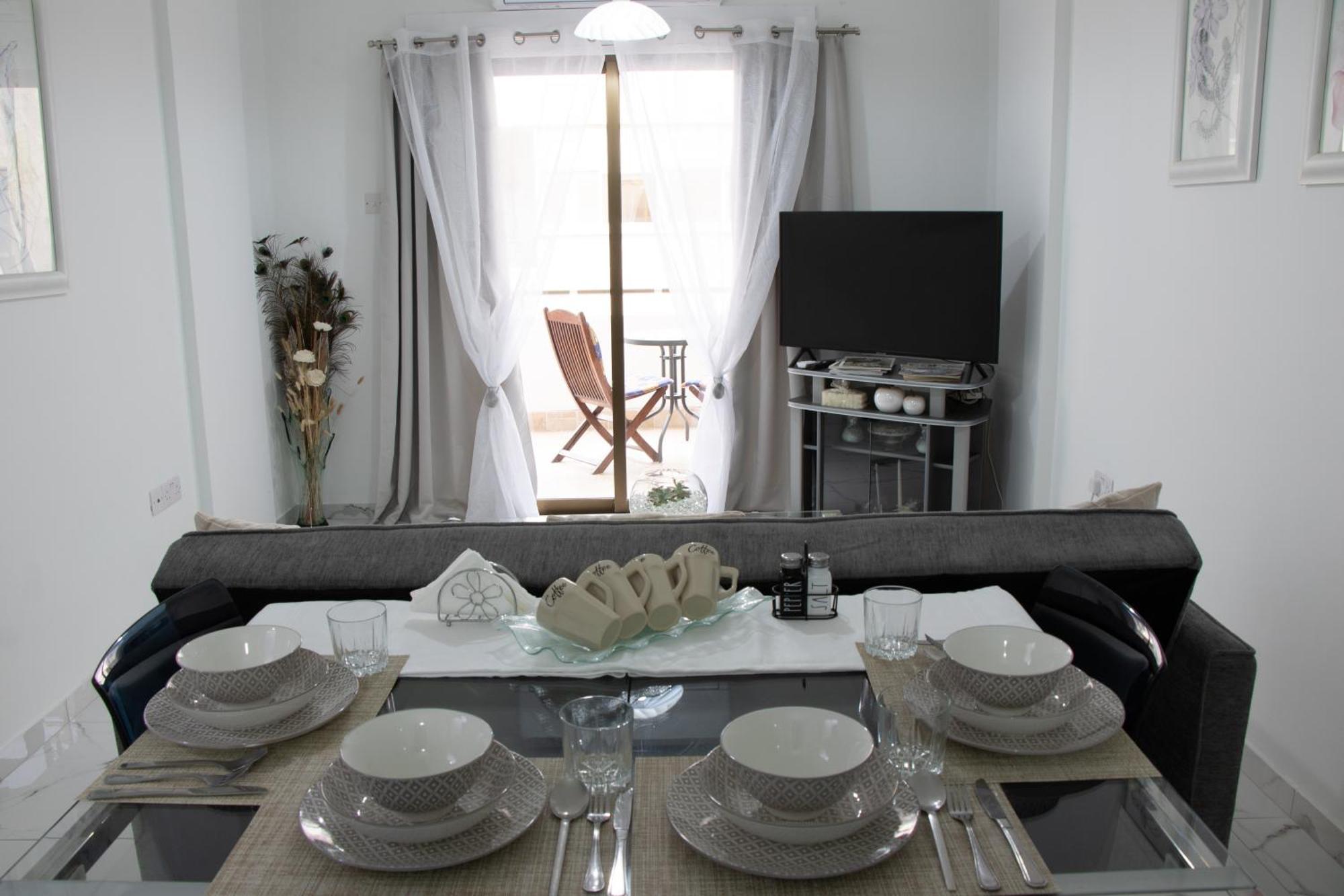 Apartment,Near The Beach Pinikoudes Larnaca Exterior foto